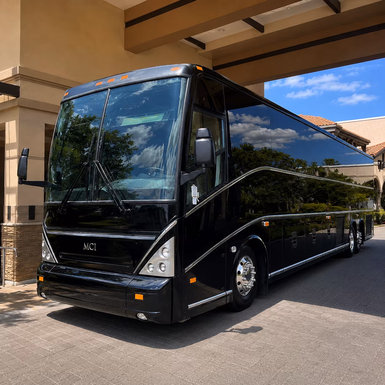 airport transfer buses between palm coast and dab jax or mco