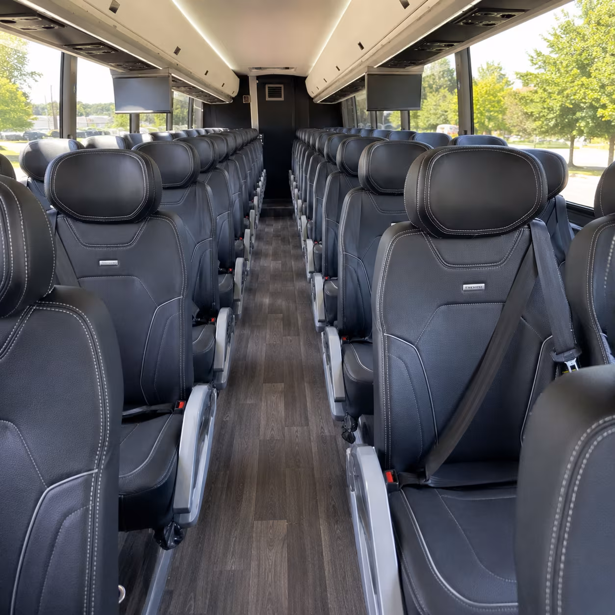 charter buses for large palm coast employer workforces and shift changes